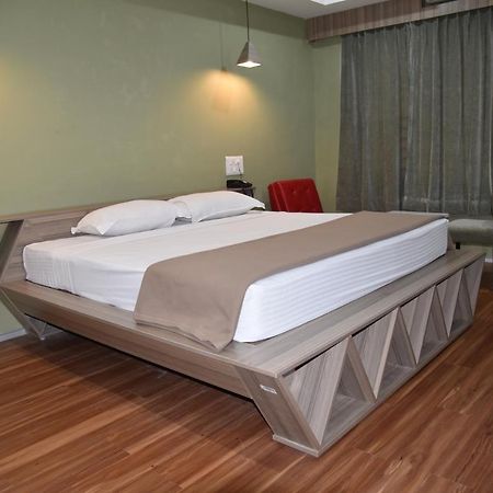 Hotel Bhimas Paradise تيروباتي المظهر الخارجي الصورة