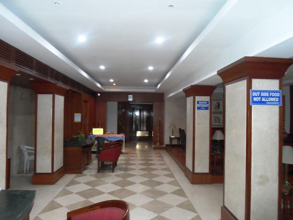 Hotel Bhimas Paradise تيروباتي المظهر الخارجي الصورة