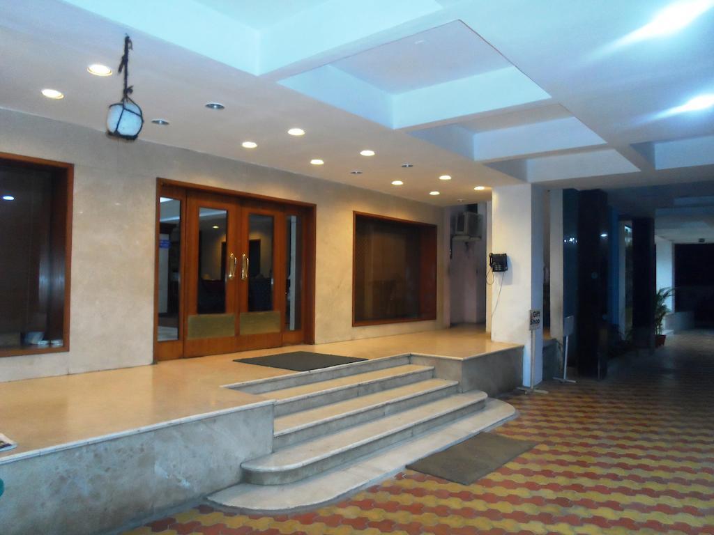 Hotel Bhimas Paradise تيروباتي المظهر الخارجي الصورة