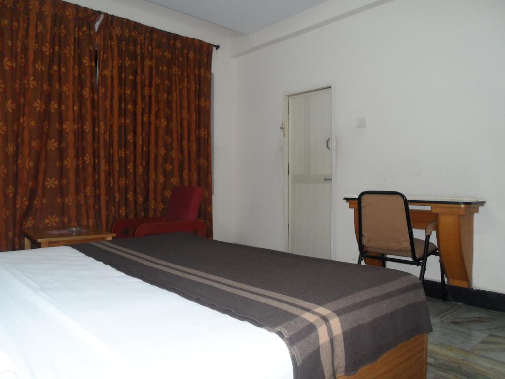 Hotel Bhimas Paradise تيروباتي المظهر الخارجي الصورة